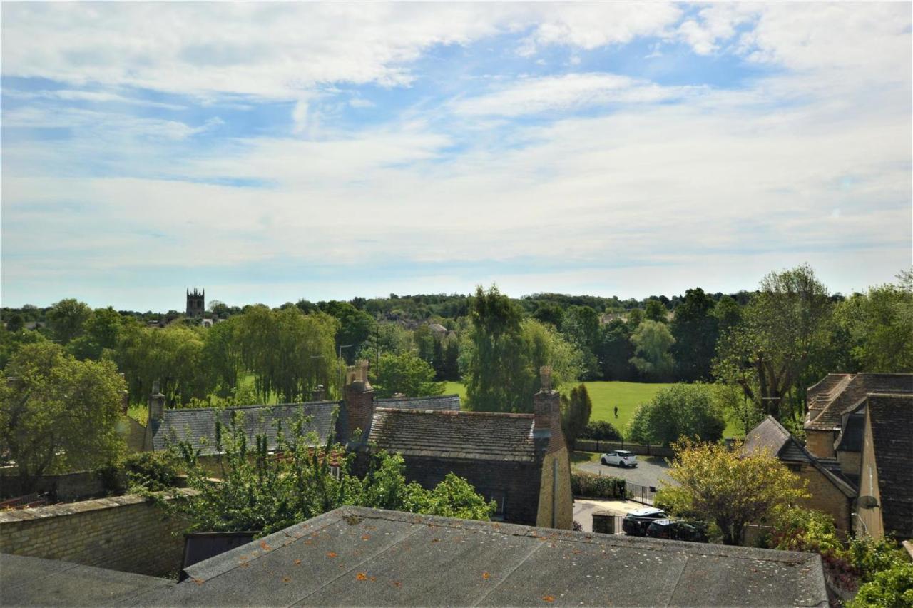 Villa Meadow House à Stamford Extérieur photo
